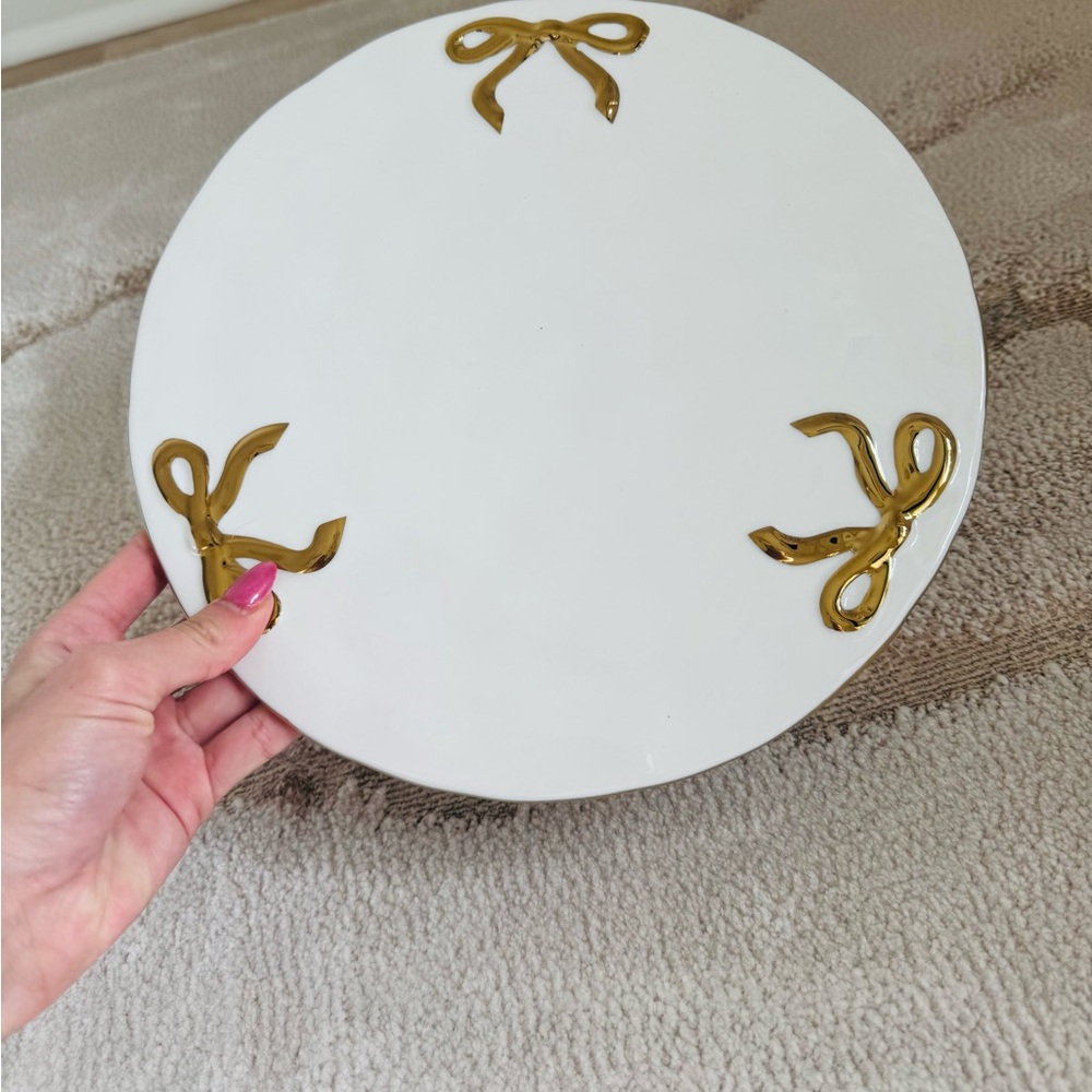 Elegant White and Gold Bow Cake Stand NWT